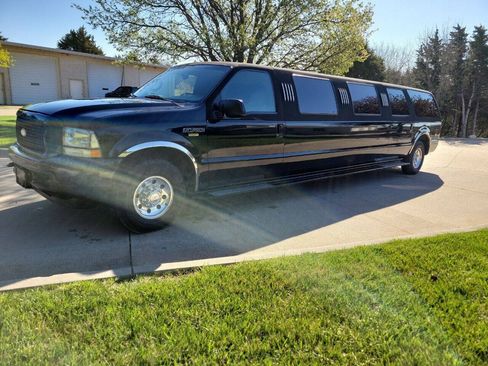 Used 2002 Ford Excursion XLT RWD image 4