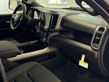 New 2026 RAM 1500 Express AWD/4WD image 22