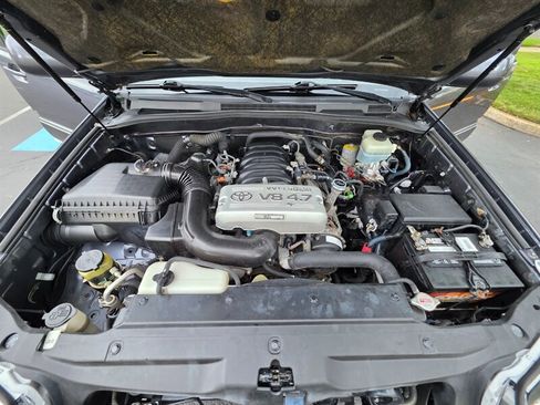 Used 2005 Toyota 4Runner Limited AWD/4WD image 31