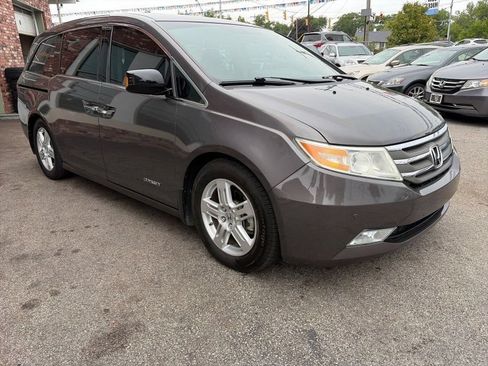 Used 2012 Honda Odyssey Touring Elite image 3