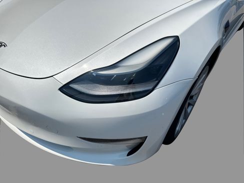 Used 2022 Tesla Model 3 Long Range AWD/4WD image 23