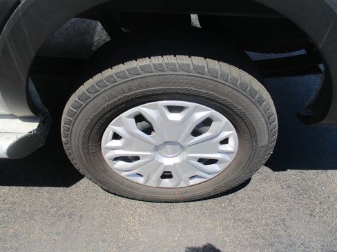 Used 2025 Ford Transit 250 Low Roof w/ Exterior Upgrade Package RWD image 39