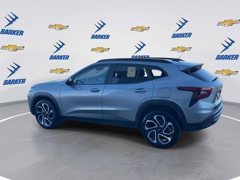 Used 2024 Chevrolet Trax RS w/ Sunroof Package image 6