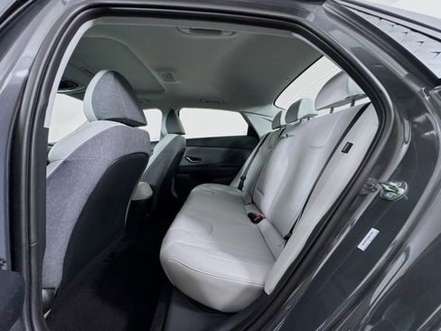 New 2026 Hyundai Elantra Limited FWD image 40