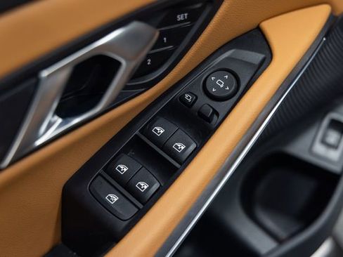 Used 2025 BMW 330i xDrive Sedan w/ Premium Package image 12