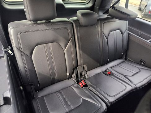 Used 2018 Ford Expedition Max Limited w/ Equipment Group 302A image 30