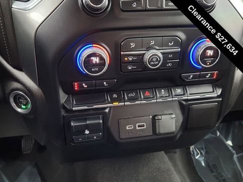Used 2022 Chevrolet Silverado 1500 RST AWD/4WD image 40