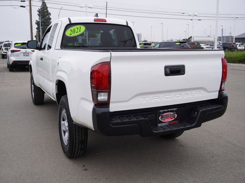 Used 2021 Toyota Tacoma SR image 8