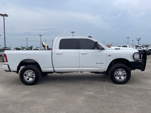 Used 2021 RAM 2500 Big Horn AWD/4WD image 3