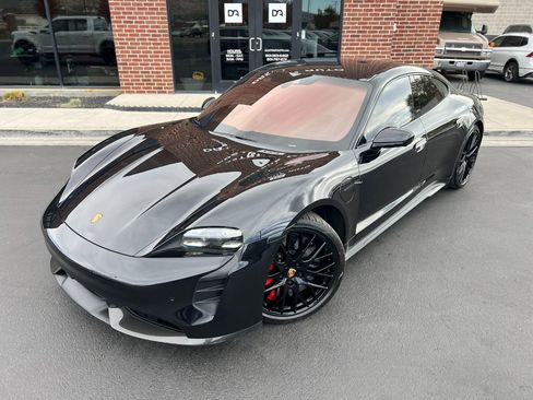 Used 2021 Porsche Taycan Turbo S image 37