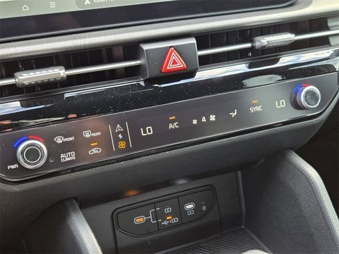 New 2026 Kia Sportage X-Line w/ X-Line Technology Package image 14