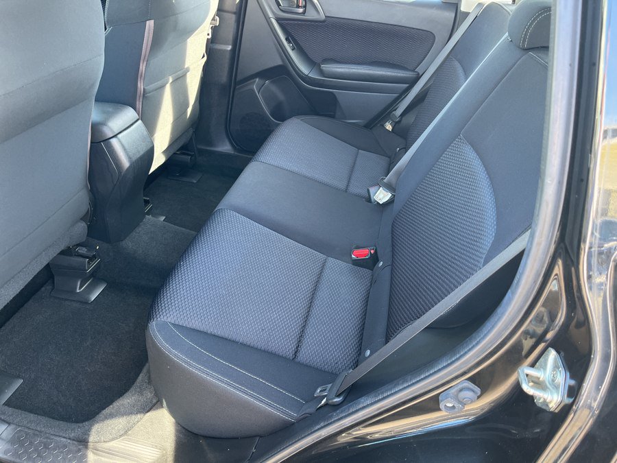 Used 2018 Subaru Forester 2.5i w/ Alloy Wheel Package AWD/4WD image 11