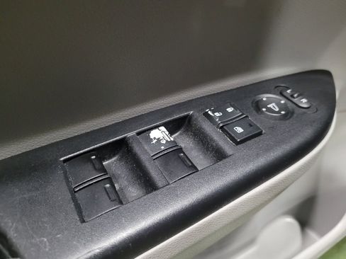 Used 2017 Honda Accord LX image 27