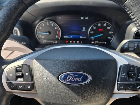 Certified 2023 Ford Explorer XLT w/ Equipment Group 202A AWD/4WD image 10