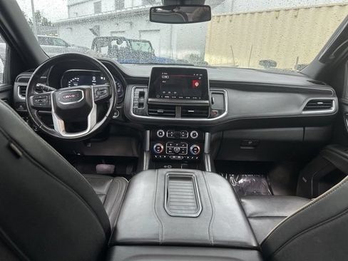 Used 2023 GMC Yukon XL SLT AWD/4WD image 19