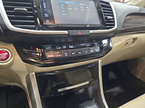 Used 2017 Honda Accord EX-L image 24