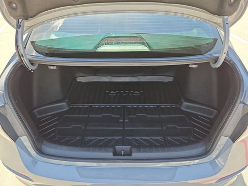 Used 2025 Honda Civic Sport image 19