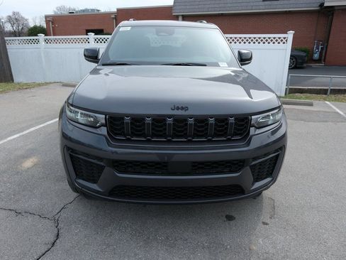 New 2026 Jeep Grand Cherokee Altitude AWD/4WD image 13