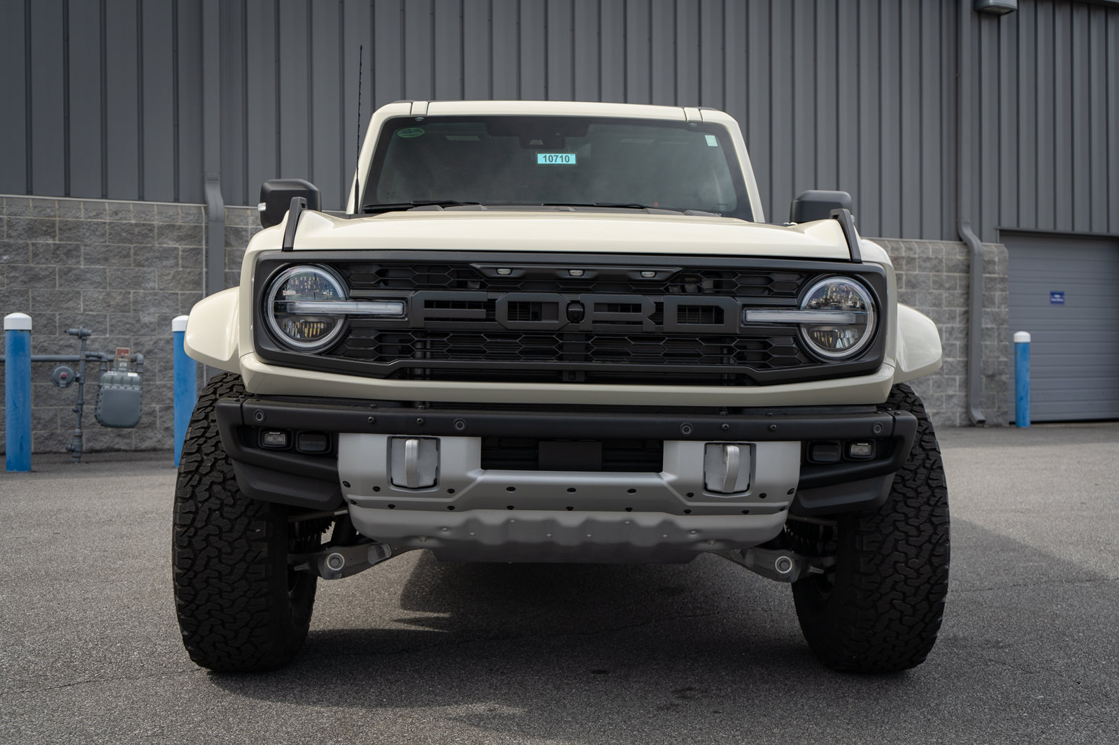 New 2026 Ford Bronco Raptor w/ Interior Carbon Fiber Pack AWD/4WD image 8