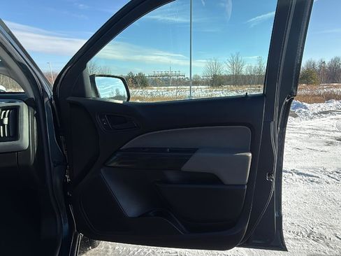 Used 2019 Chevrolet Colorado W/T w/ WT Convenience Package image 18