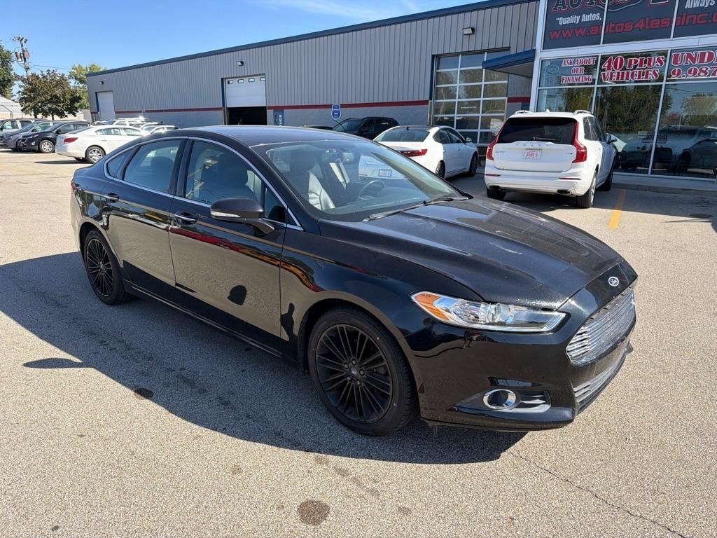 Used 2014 Ford Fusion SE w/ Equipment Group 202A FWD image 2
