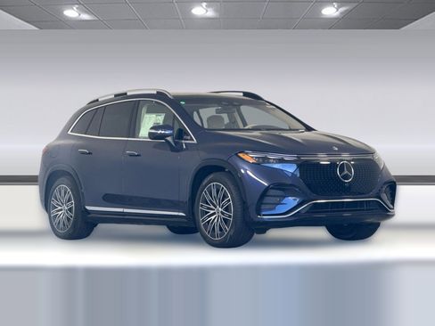 New 2026 Mercedes-Benz EQS 550 4MATIC SUV image 5