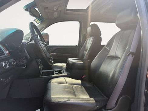 Used 2011 GMC Sierra 3500 SLT AWD/4WD image 9