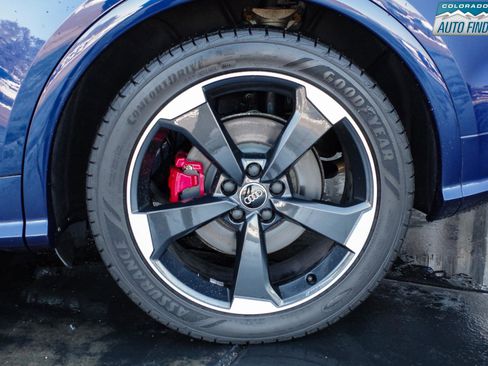 Used 2019 Audi SQ5 Premium Plus w/ Premium Plus Package image 26