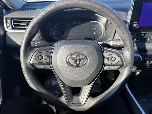Certified 2025 Toyota RAV4 LE image 17