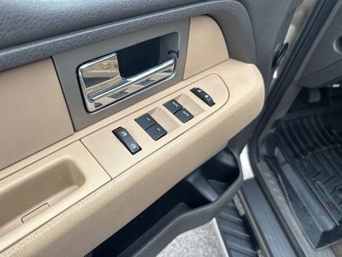 Used 2011 Ford F150 XLT w/ XLT Chrome Pkg image 16