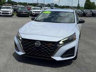 Used 2024 Nissan Altima 2.5 SR w/ SR Premium Package FWD video 2