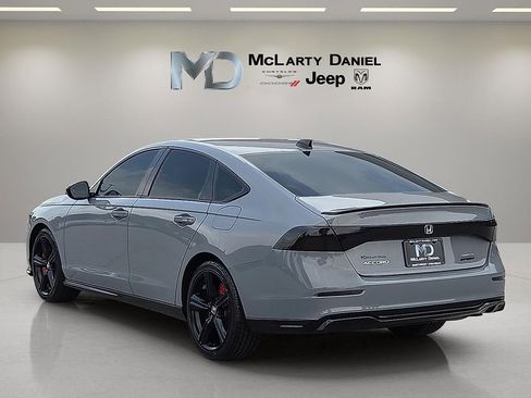 Used 2024 Honda Accord Sport image 4
