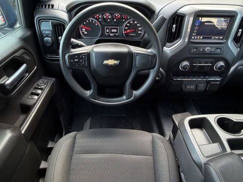 Used 2022 Chevrolet Silverado 1500 Custom RWD image 17