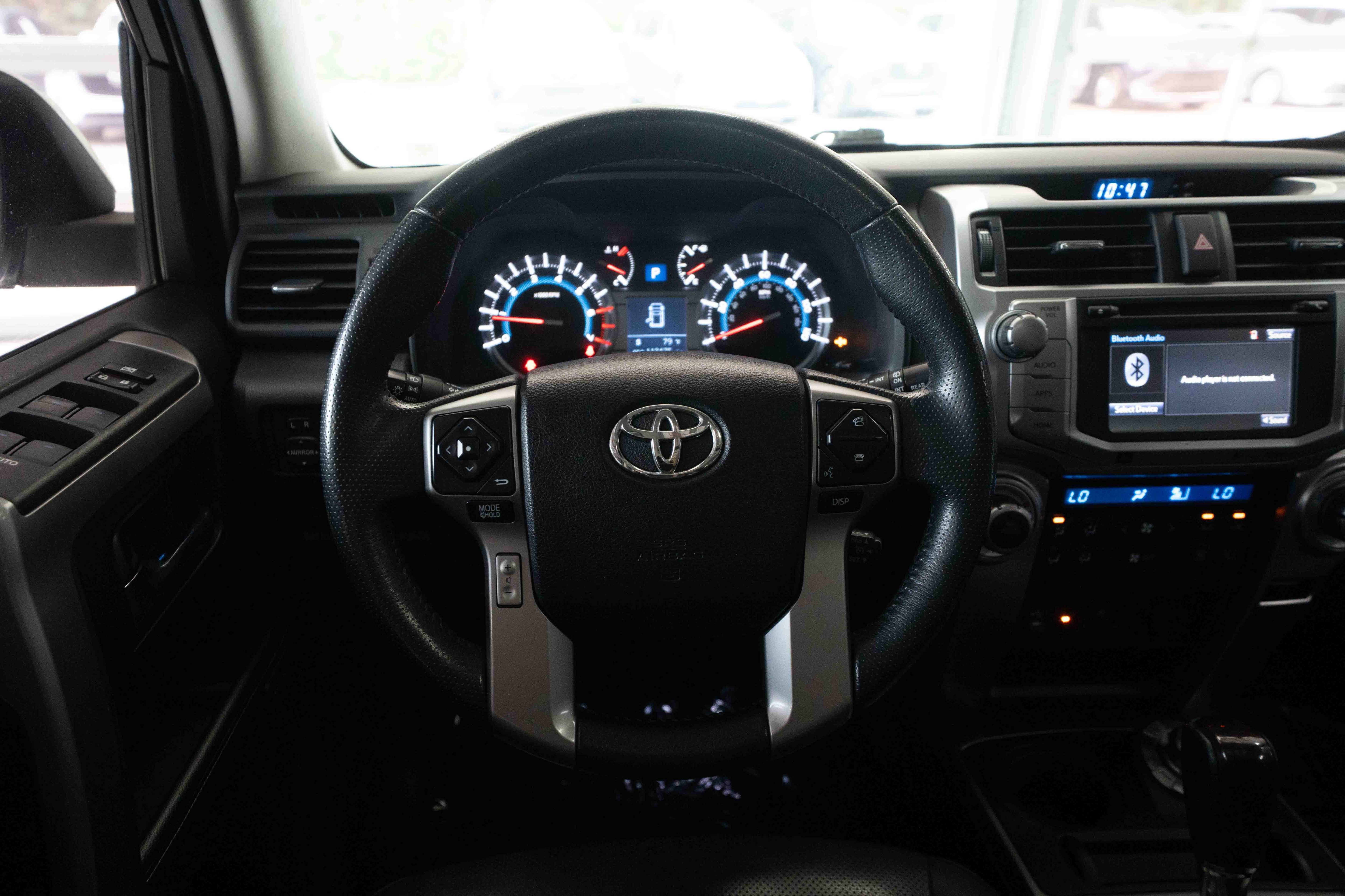 Used 2015 Toyota 4Runner Limited AWD/4WD image 21