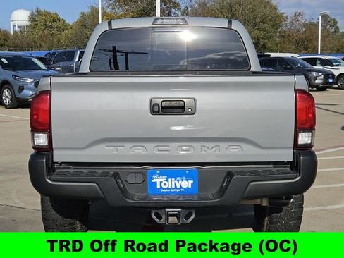 Used 2019 Toyota Tacoma TRD Off-Road image 9