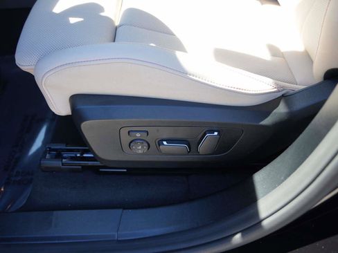 New 2026 BMW X3 xDrive30 w/ Premium Package image 13