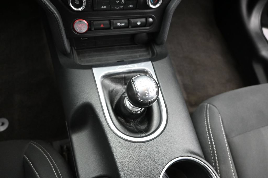 Used 2018 Ford Mustang GT RWD image 14