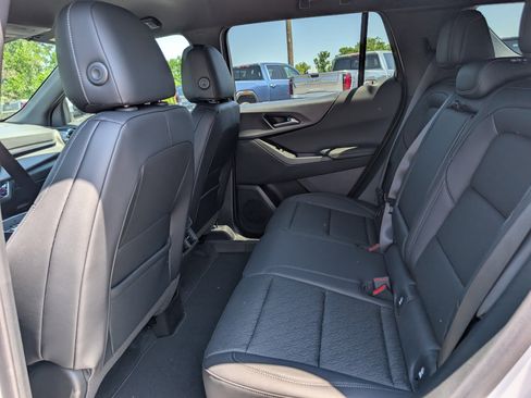 New 2026 Chevrolet Equinox LT FWD image 14