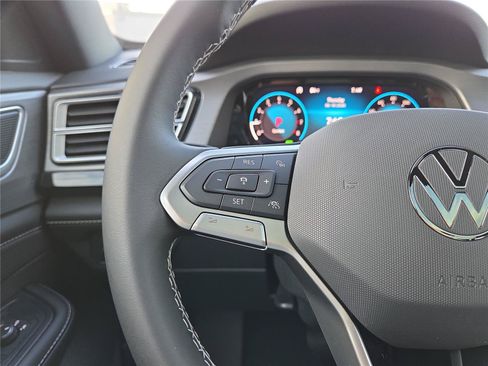 New 2026 Volkswagen Atlas Cross Sport SE AWD/4WD image 15