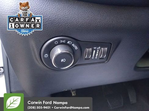 Used 2022 Jeep Compass Latitude image 13