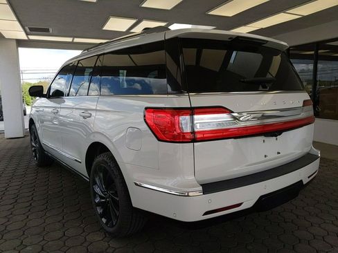 Used 2021 Lincoln Navigator Reserve AWD/4WD image 8