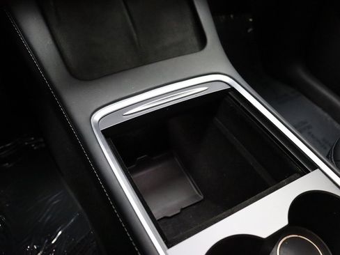 Used 2022 Tesla Model Y Performance AWD/4WD image 45