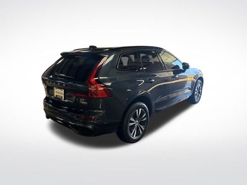 Certified 2024 Volvo XC60 B5 Core w/ Climate Package image 6