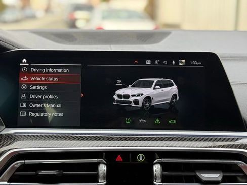 Used 2021 BMW X5 M50i w/ Premium Package image 39