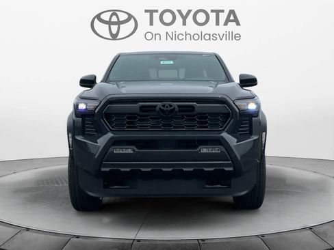 New 2026 Toyota Tacoma TRD Off-Road AWD/4WD image 8