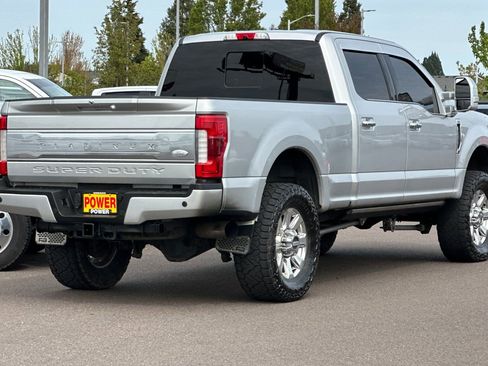 Used 2018 Ford F250 Platinum AWD/4WD image 4
