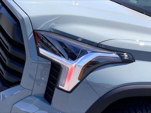 New 2026 Toyota Tundra SR5 AWD/4WD image 13