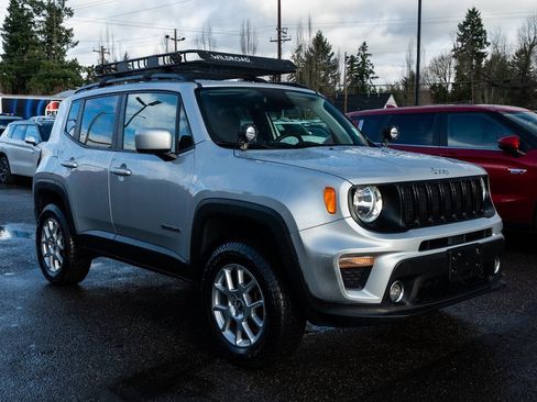Used 2020 Jeep Renegade Latitude image 1