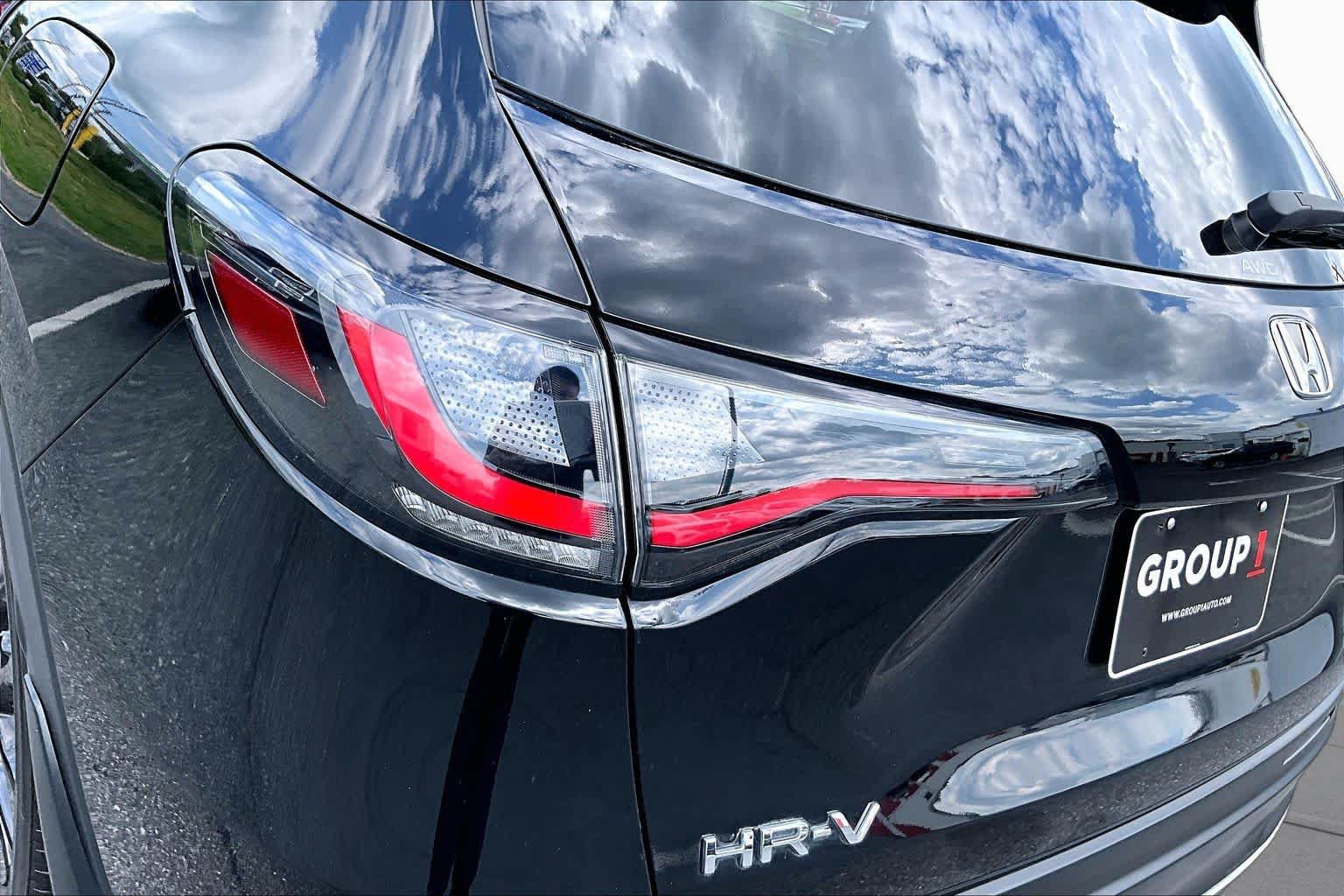 Used 2024 Honda HR-V Sport image 29