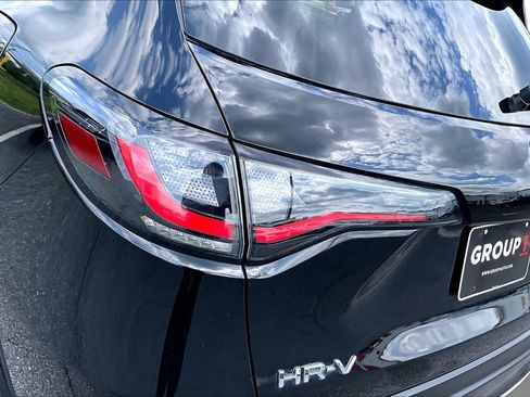 Used 2024 Honda HR-V Sport image 29